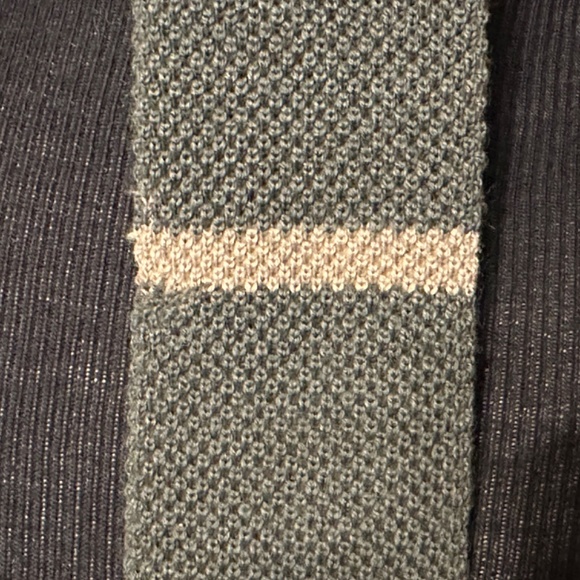 AUTHENTIC ELEVENTY PLATINUM 100% WOOL SQUARE NECKTIE TIE - Picture 3 of 5